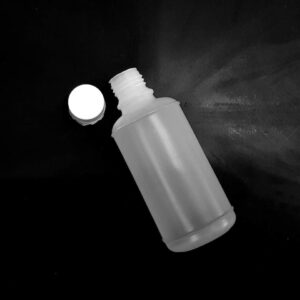 10pcs 100ml 3.4oz empty plastic semitransparent cylinder shaped graduated laboratory chemical agent bottle jar storage case container pot